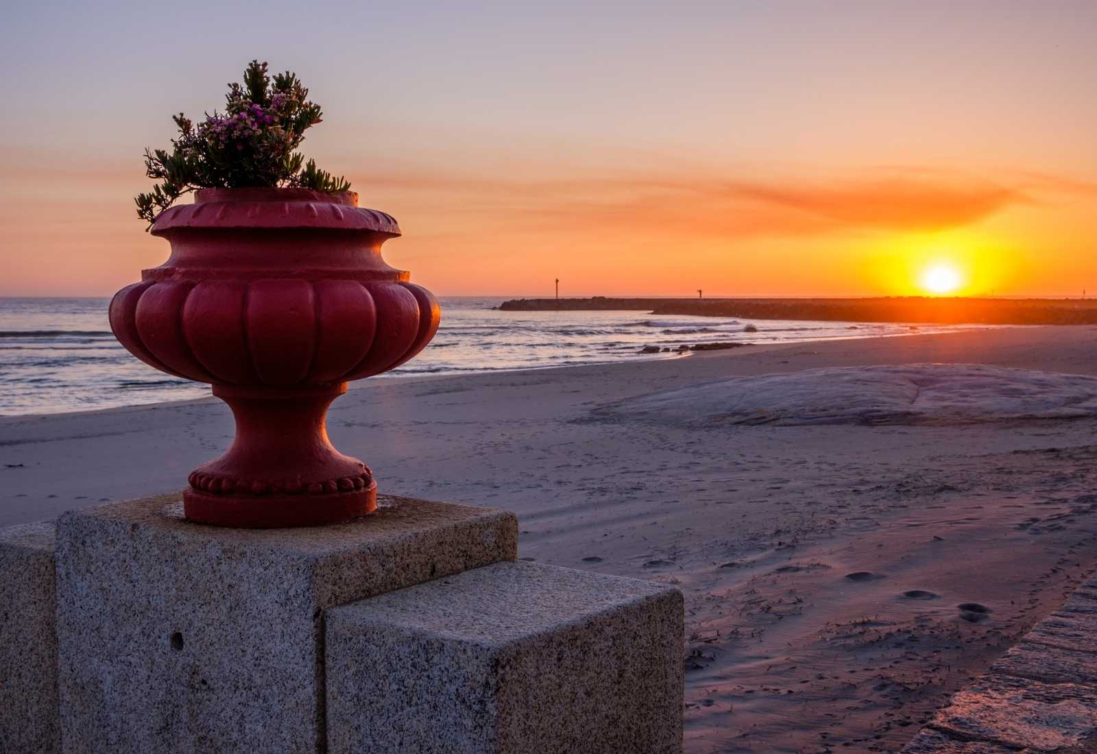 Vila Praia da Âncora sunset